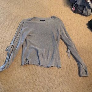 This sweater is so stylish